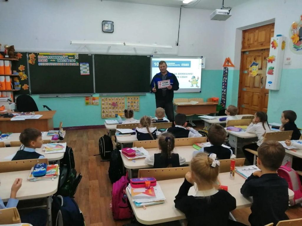 «Ток не видно, но он сильный»: как специалисты СУЭНКО учили детей правилам электробезопасности